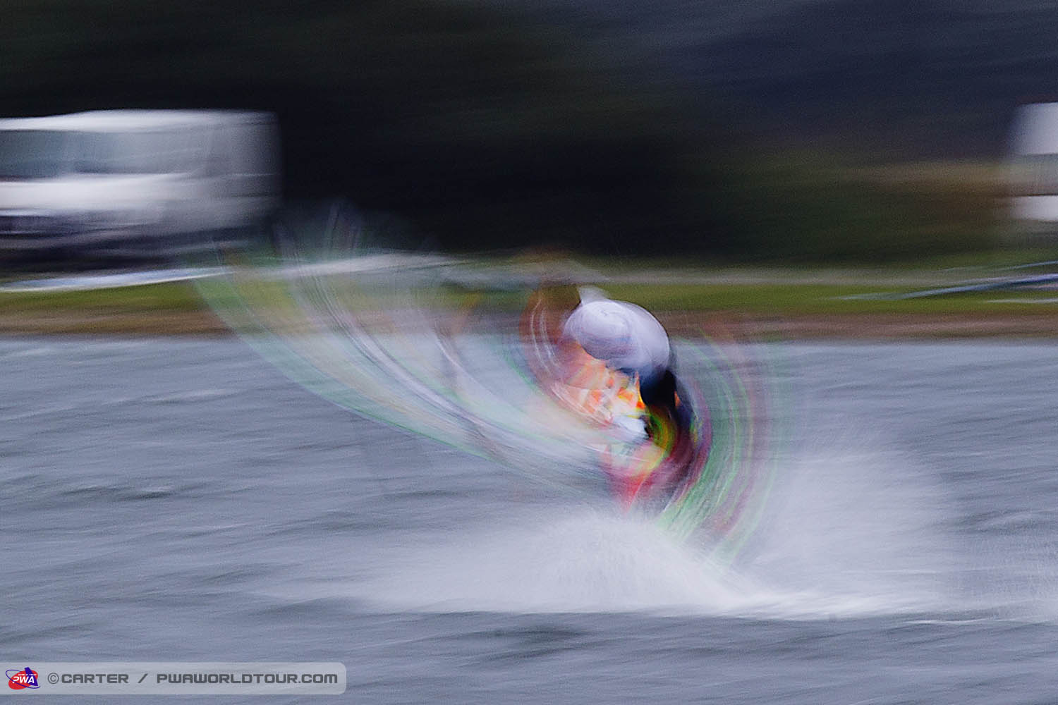 N13 fs Youp in a blur Youp in a blur