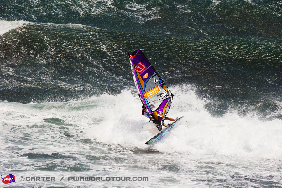 T13 wv Amanda hits the lip Amanda hits the lip