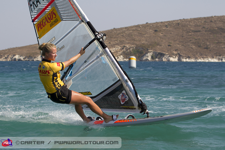 TY13 sl Delphine Cousin Delphine Cousin