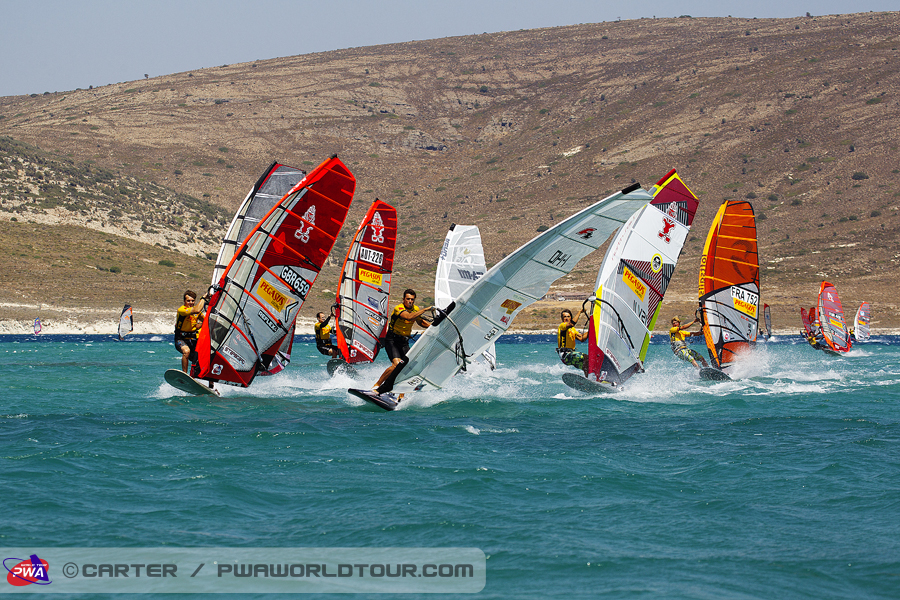 TY13 sl Iachino leads the way Iachino leads the way