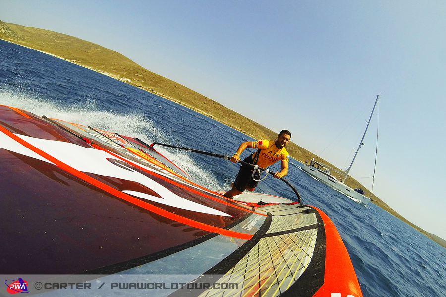 TY13_sl_O'Brien lays it down O'Brien lays it down