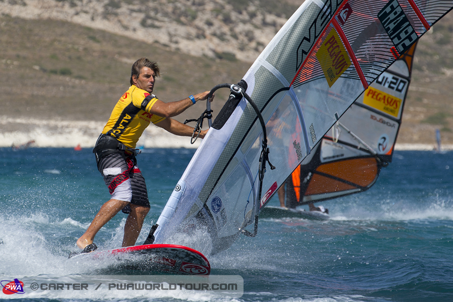 TY13 sl Albeau in the groove Albeau in the groove