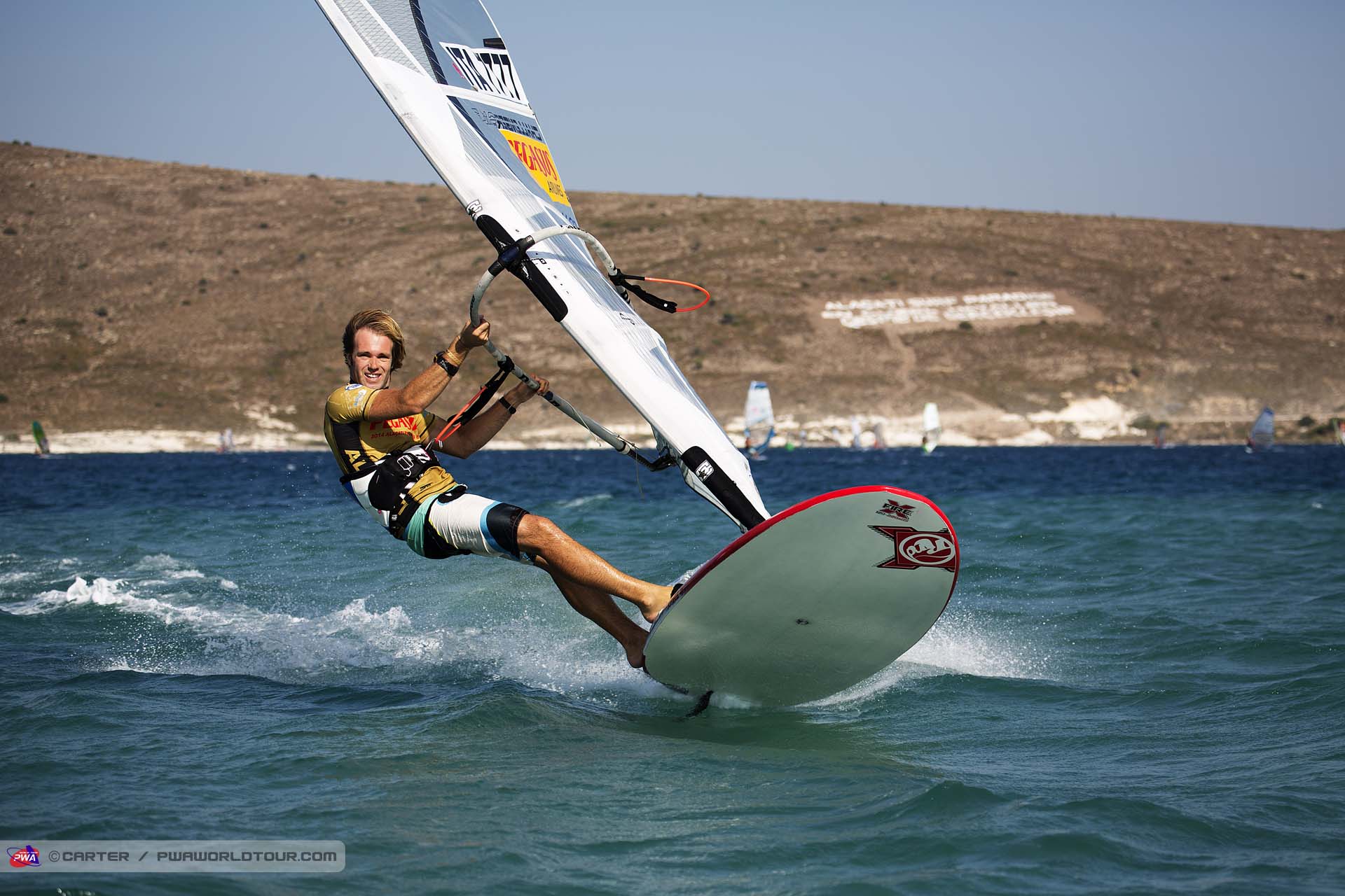 Malte Reuscher over the line