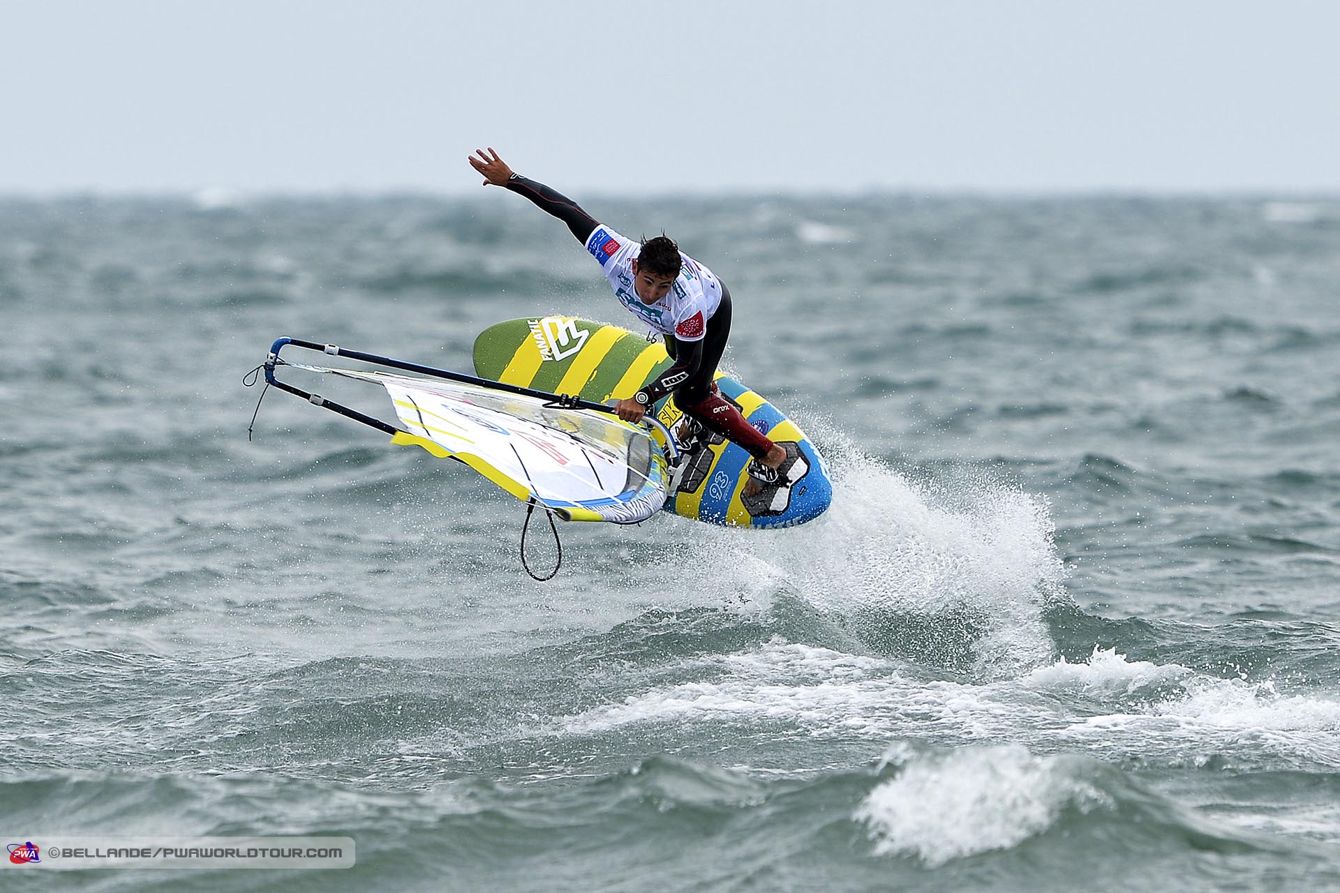 Mattia Fabrizi One hand