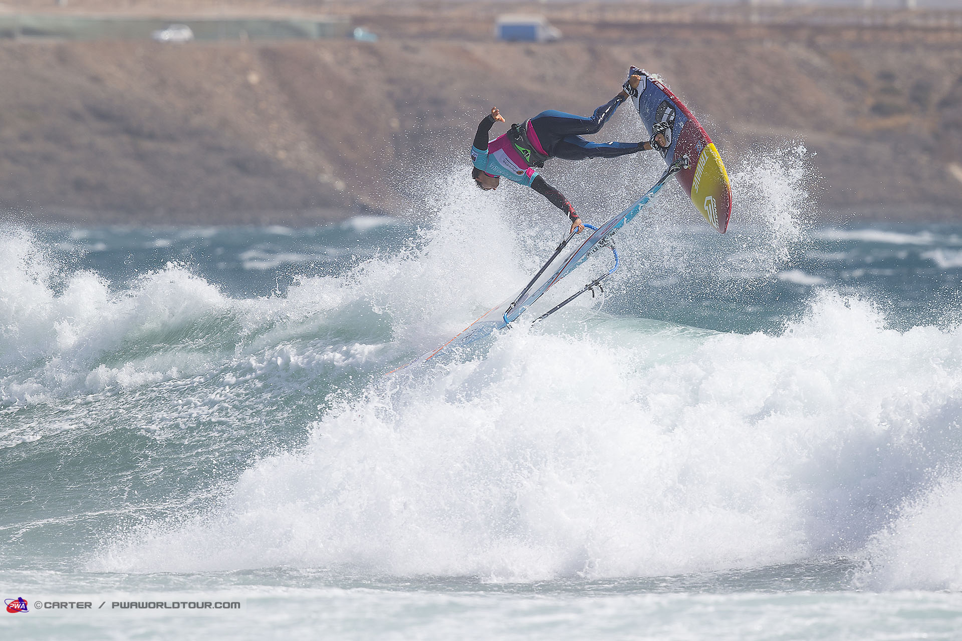 One Handed goiter from Victor