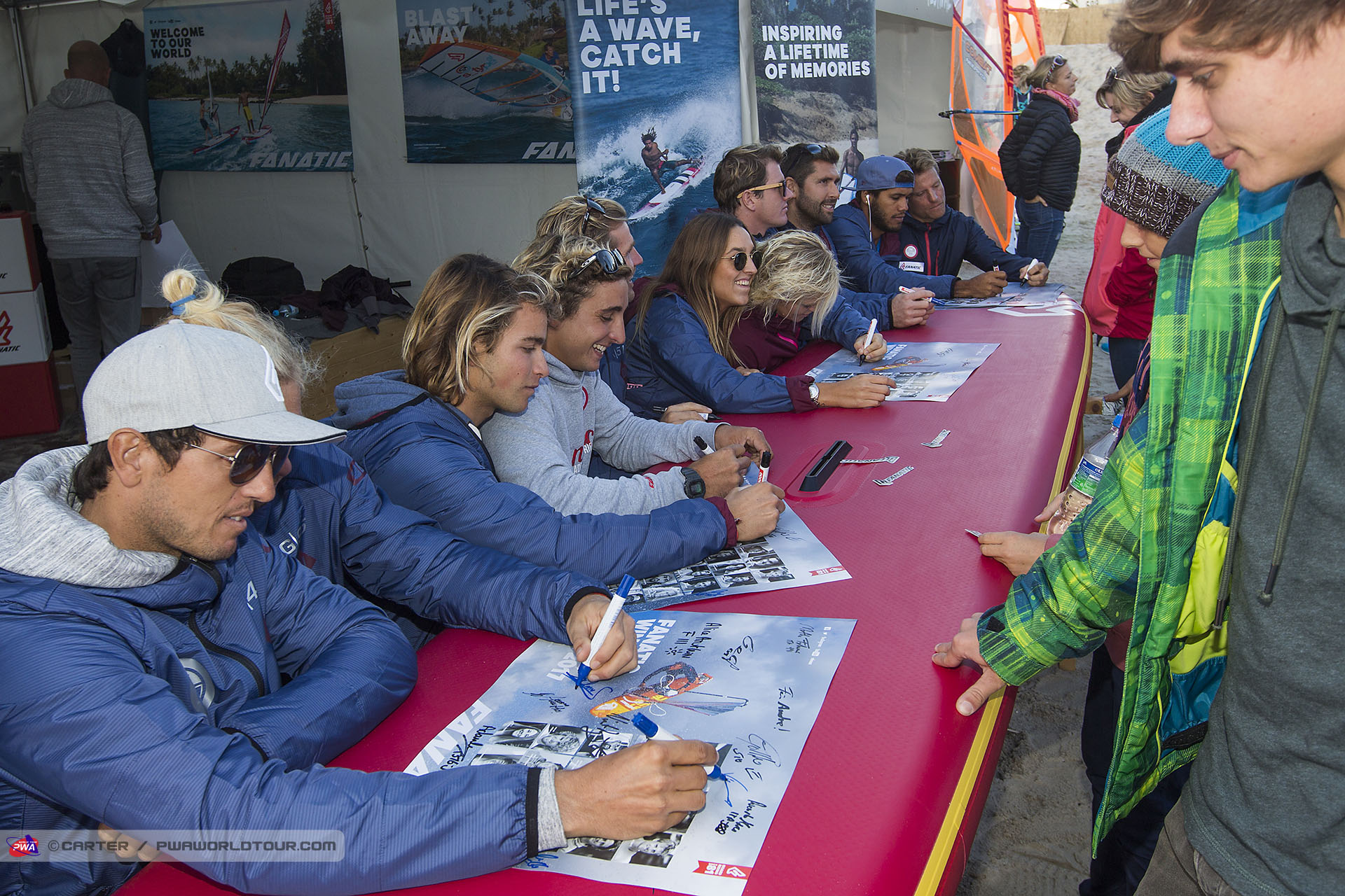 Fanatic autograph session