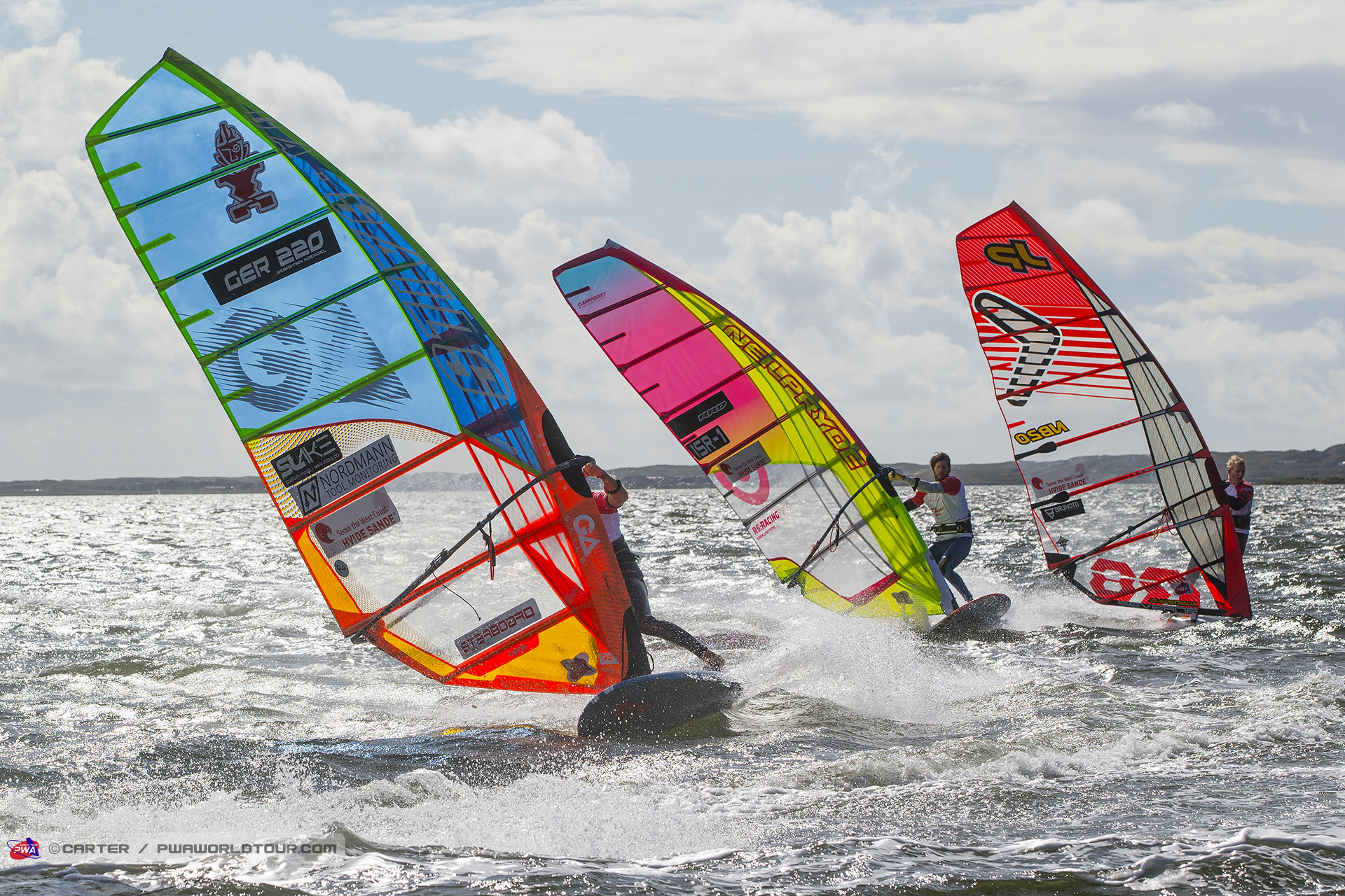 Sebastian Koerdel gybe action