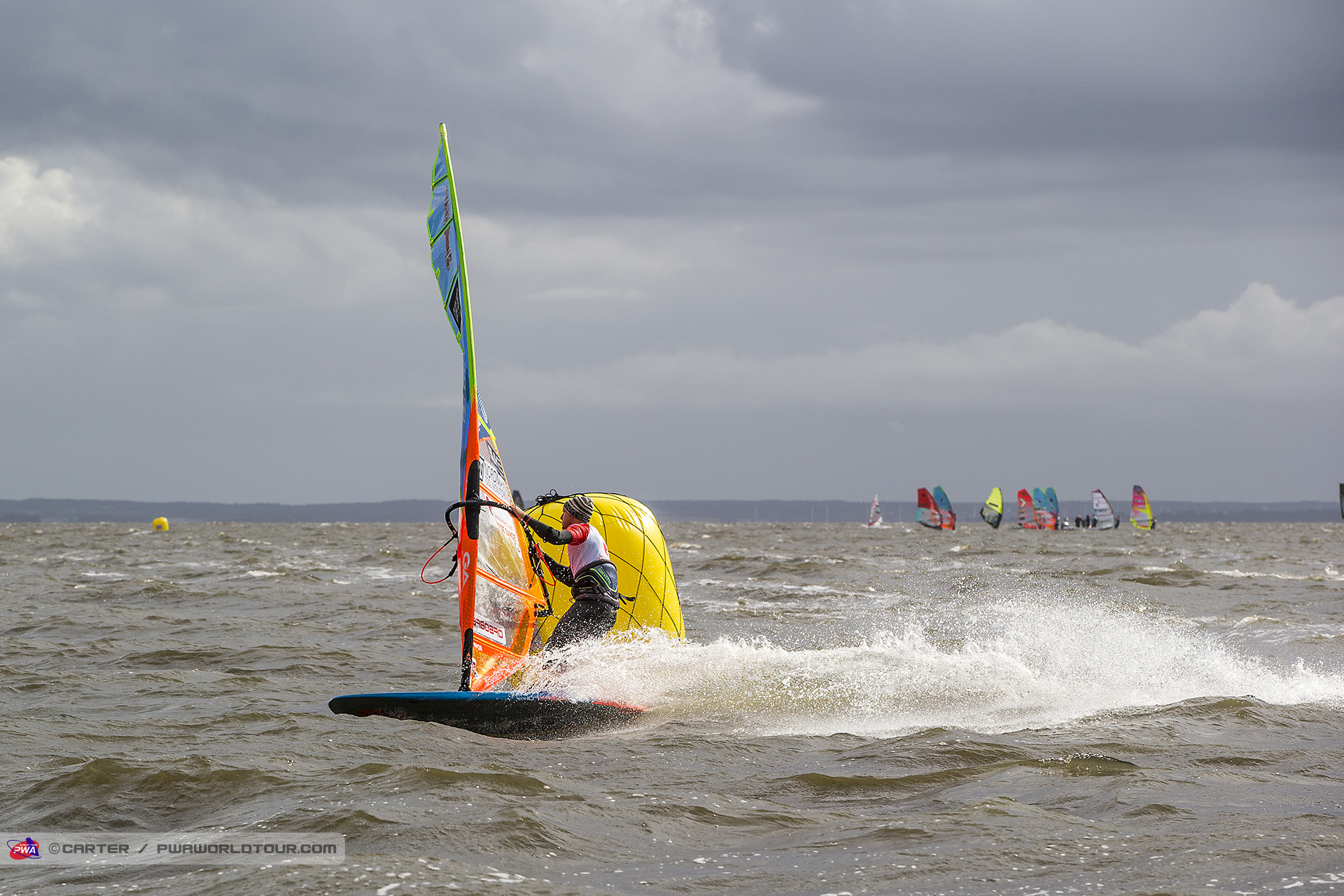 Sebastian Koerdel gybes