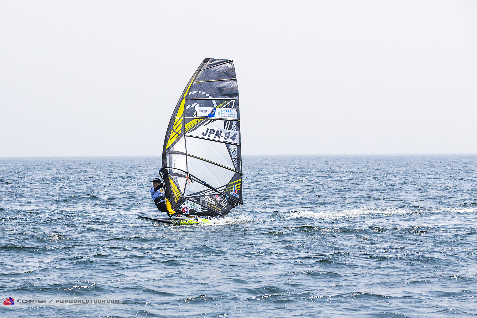 Fujiko slalom action