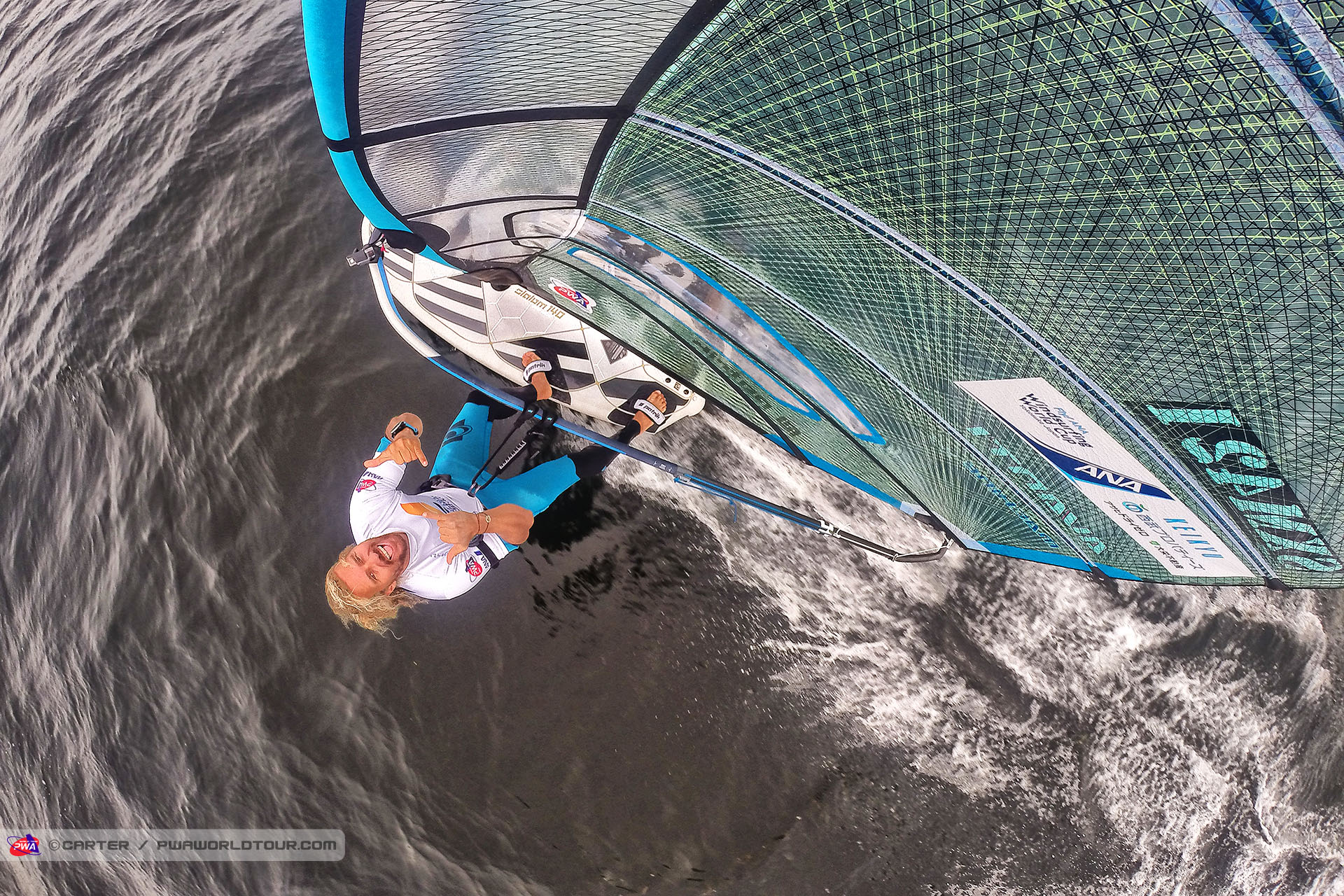 Hands off Julien Quentel