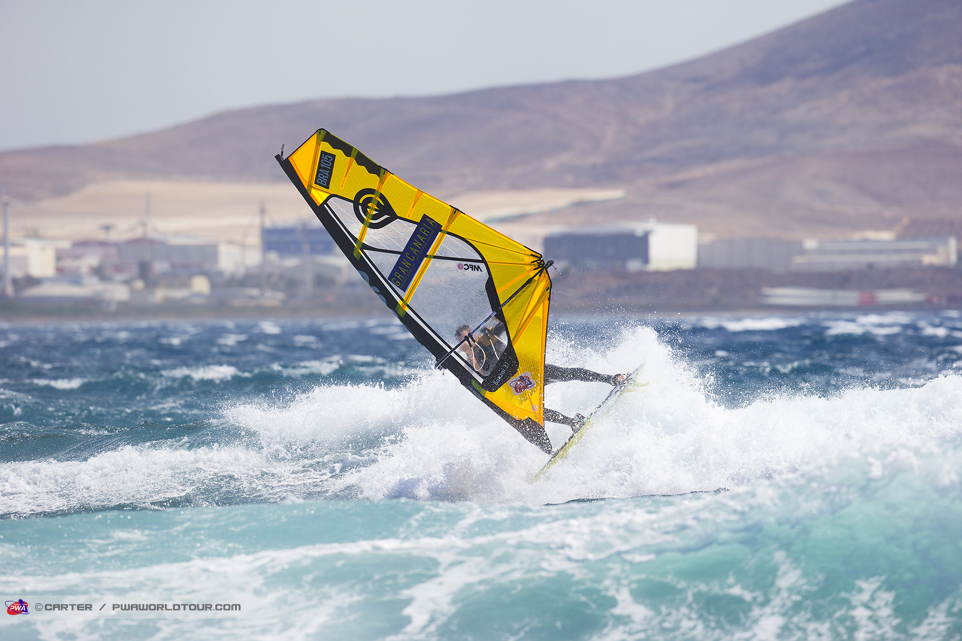 Brawzinho off the lip