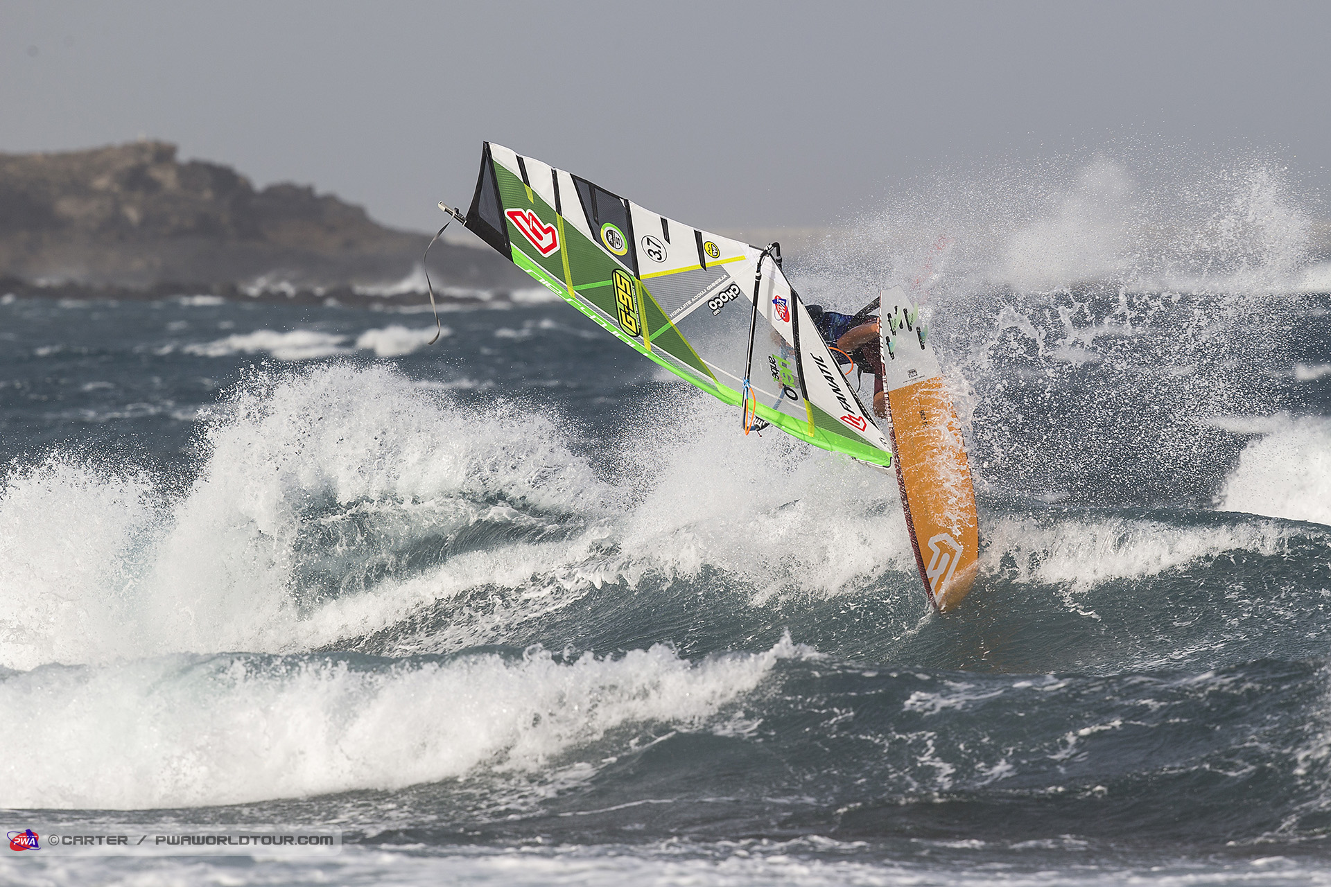 Alessio Stillrich fin blowout