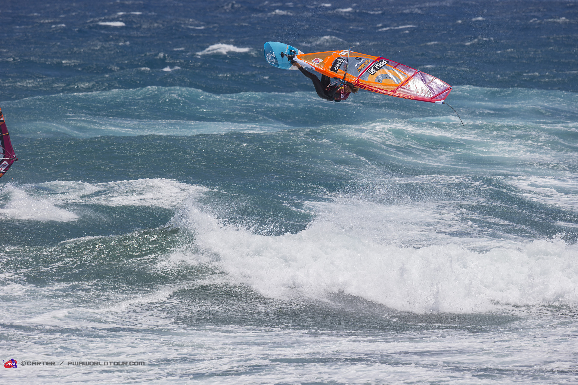 Sarah Quita back loop