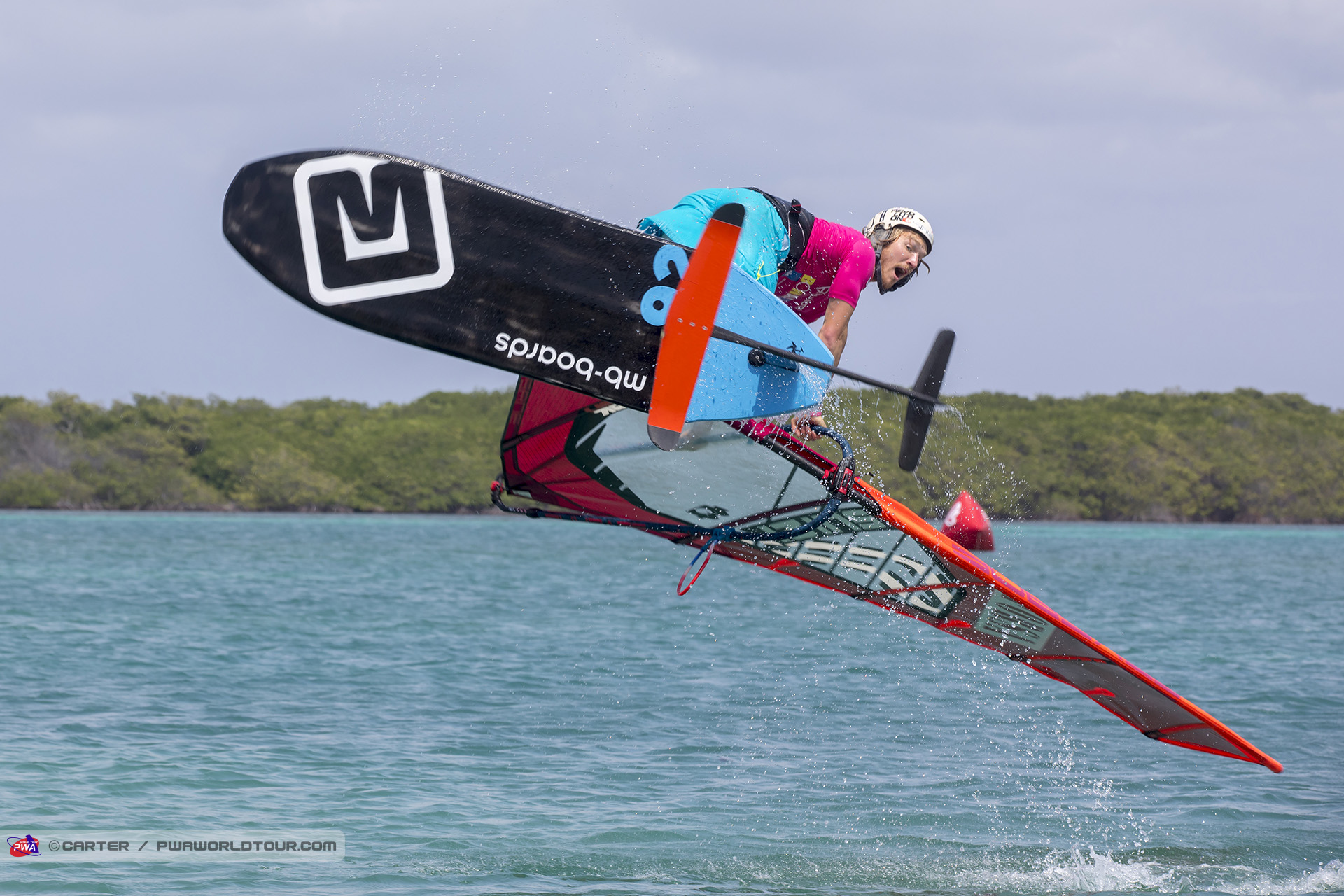 Foil action from Balz