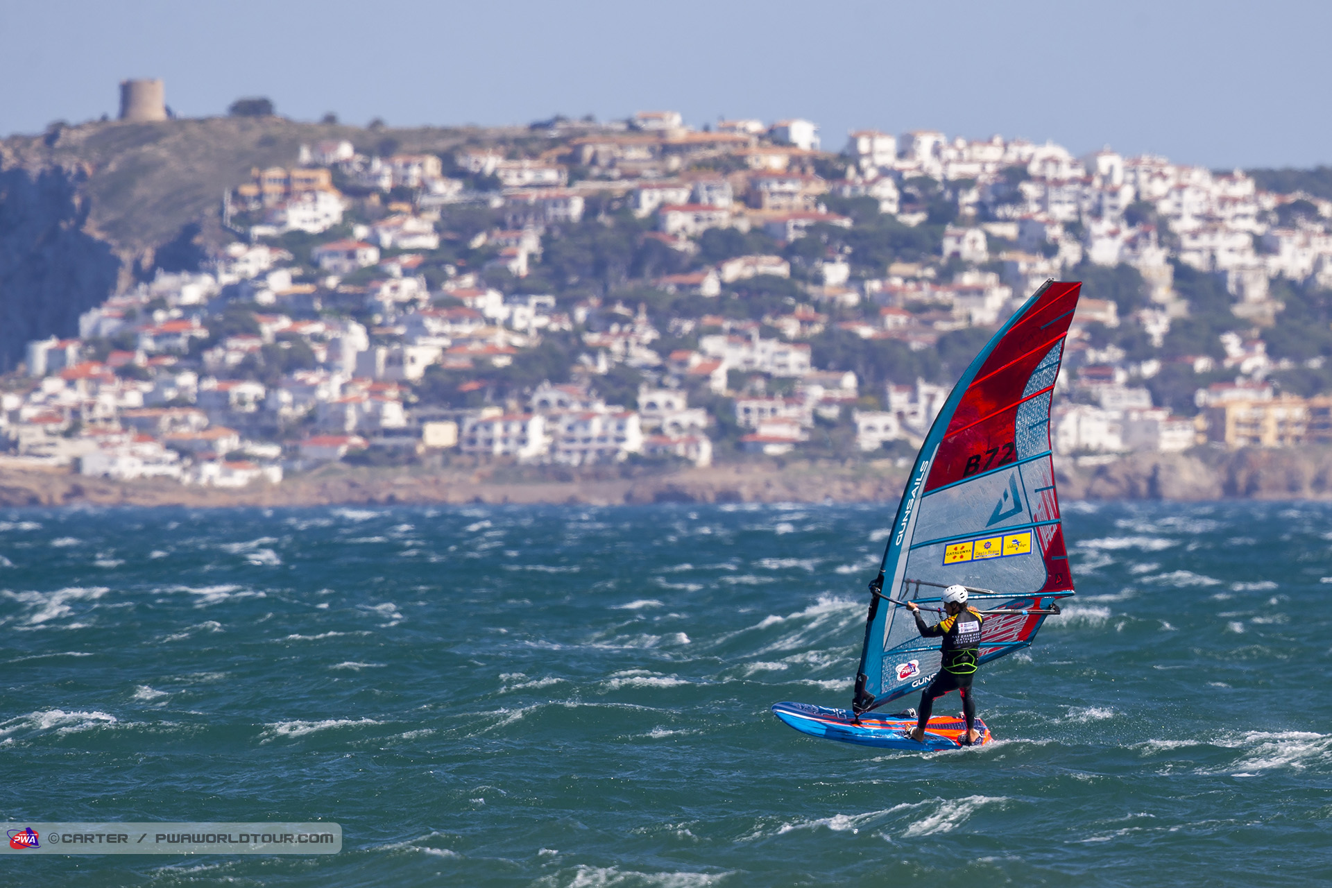 Steven Van Broeckhoven heads out