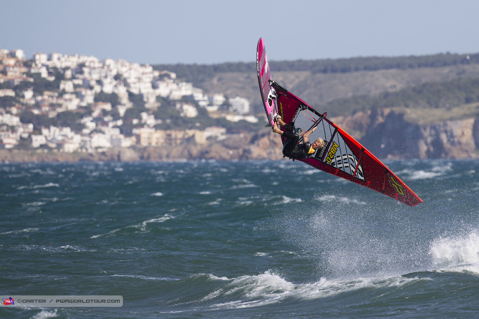 Amado back loop