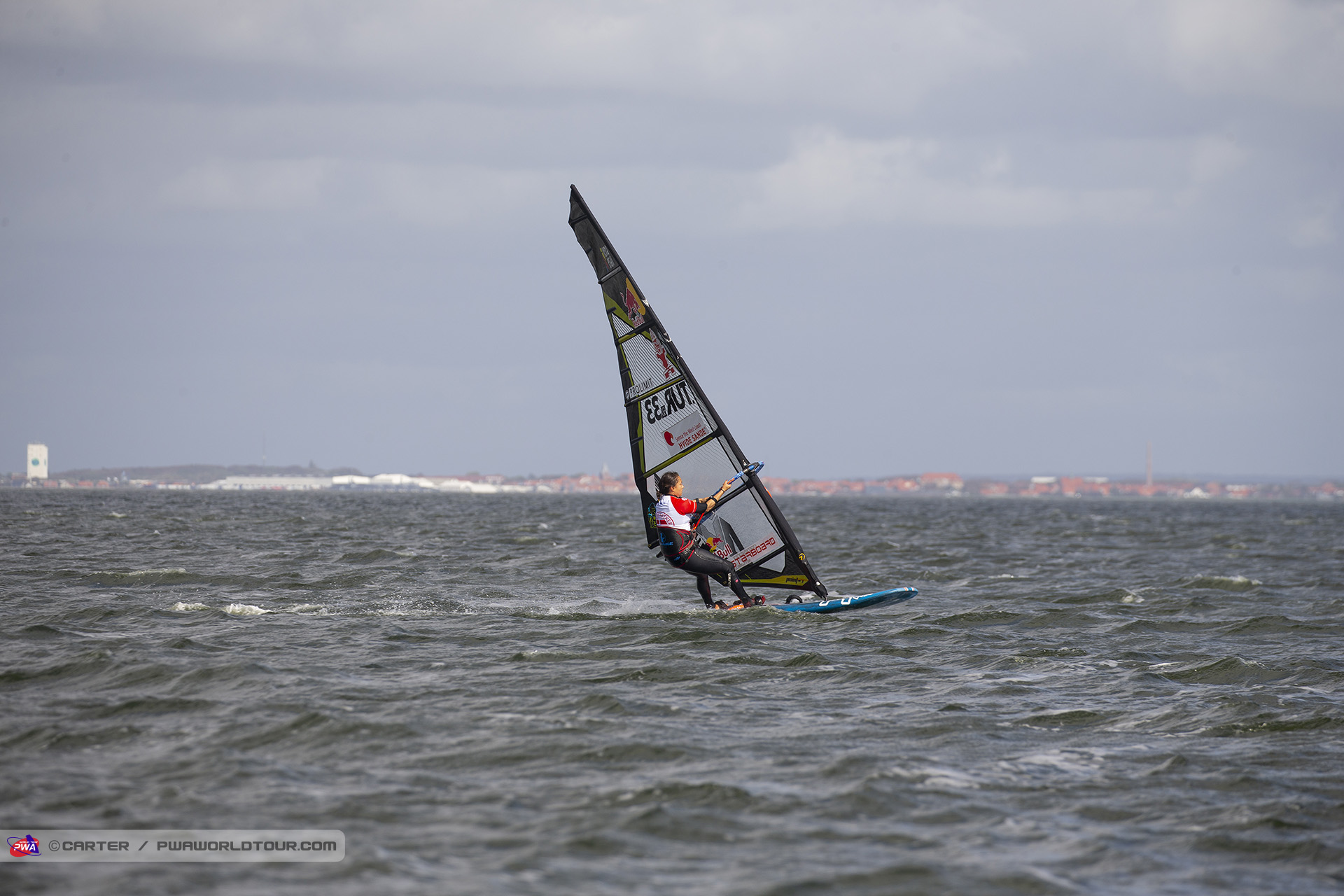 Lena flying