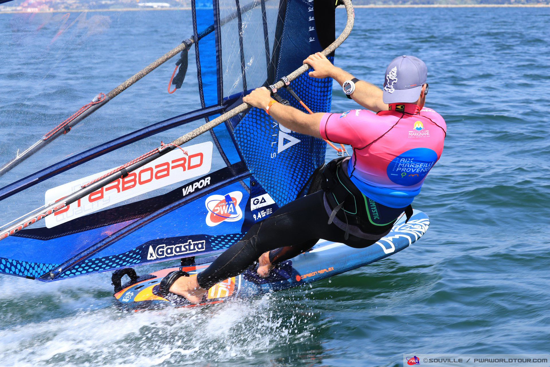 Day1-ger-220-sailing