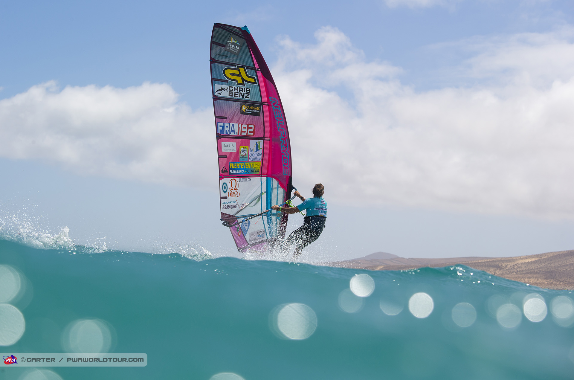 Albeau flying