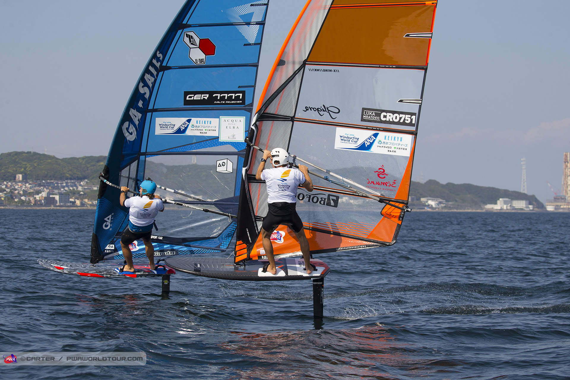 Foil race to finish