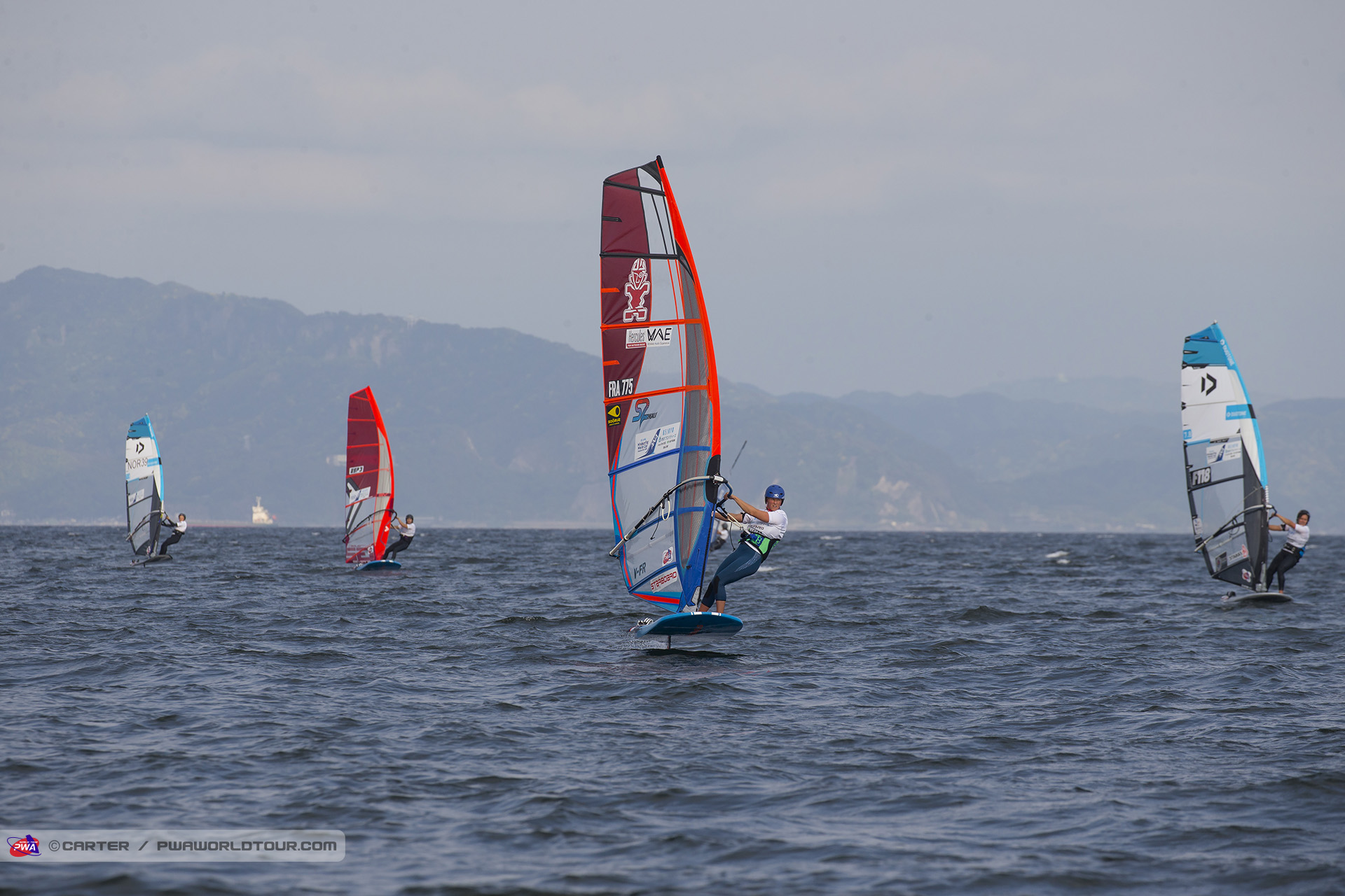 Delphine leads