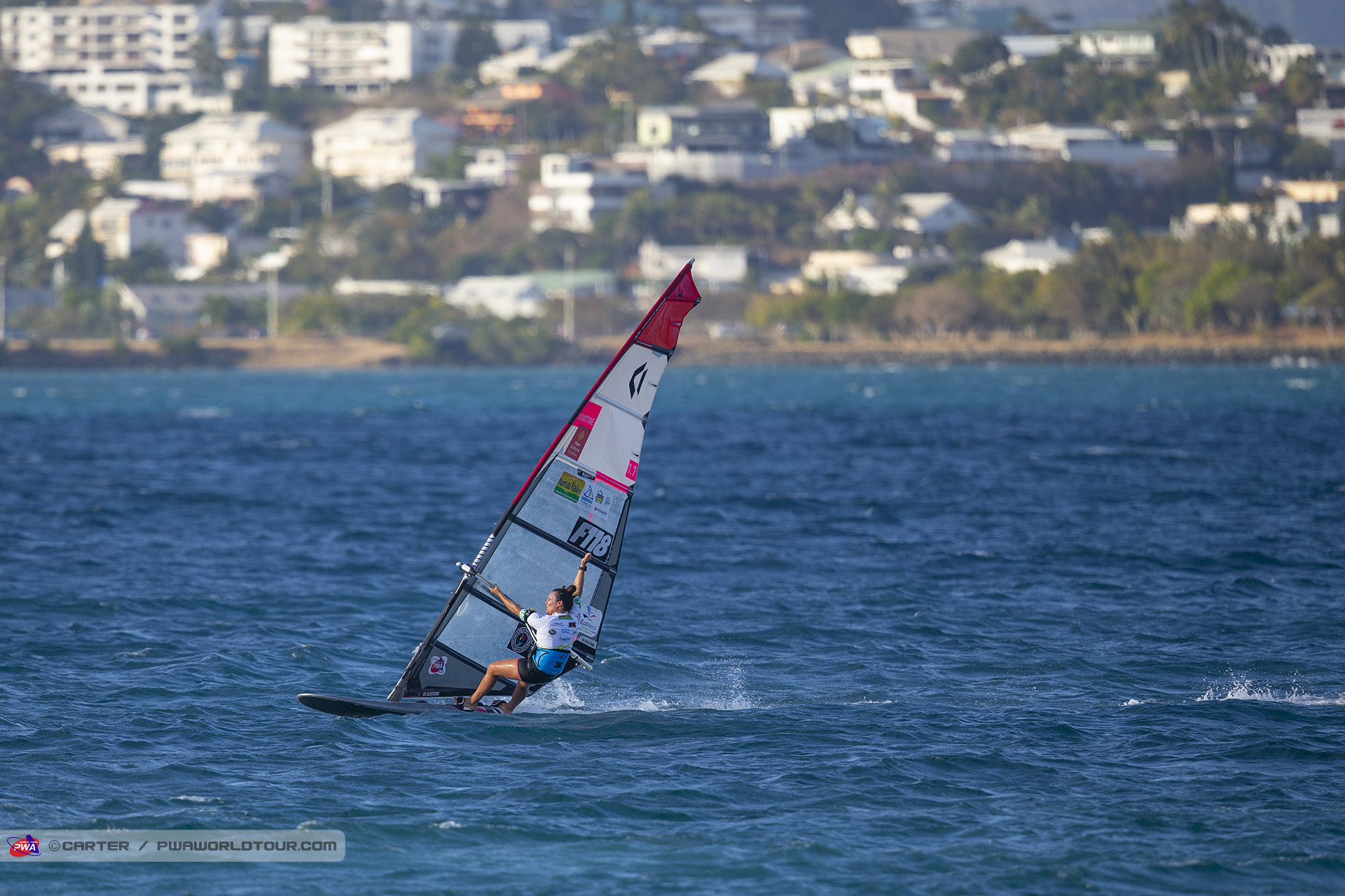 Mortefon takes ladies race two