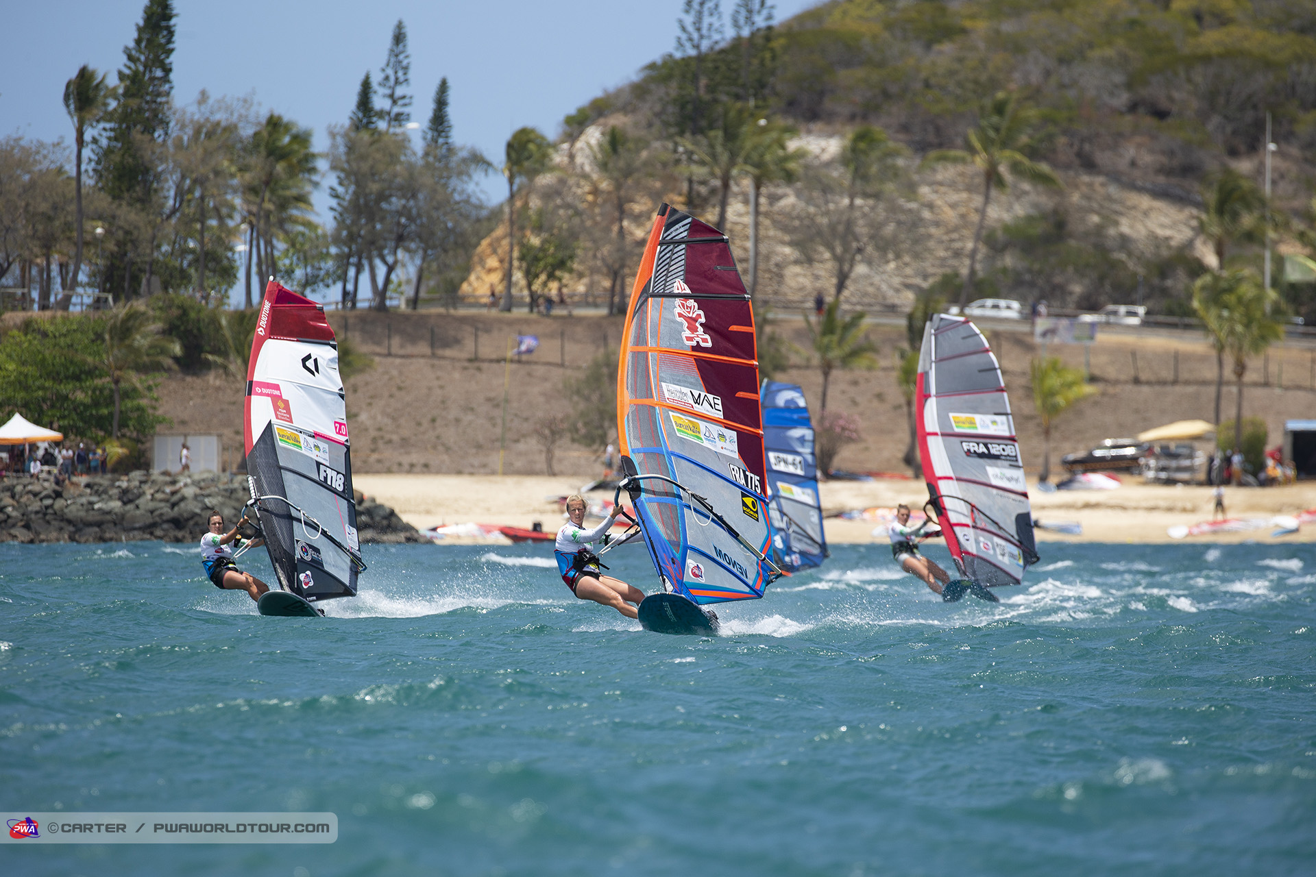 Delphine leads