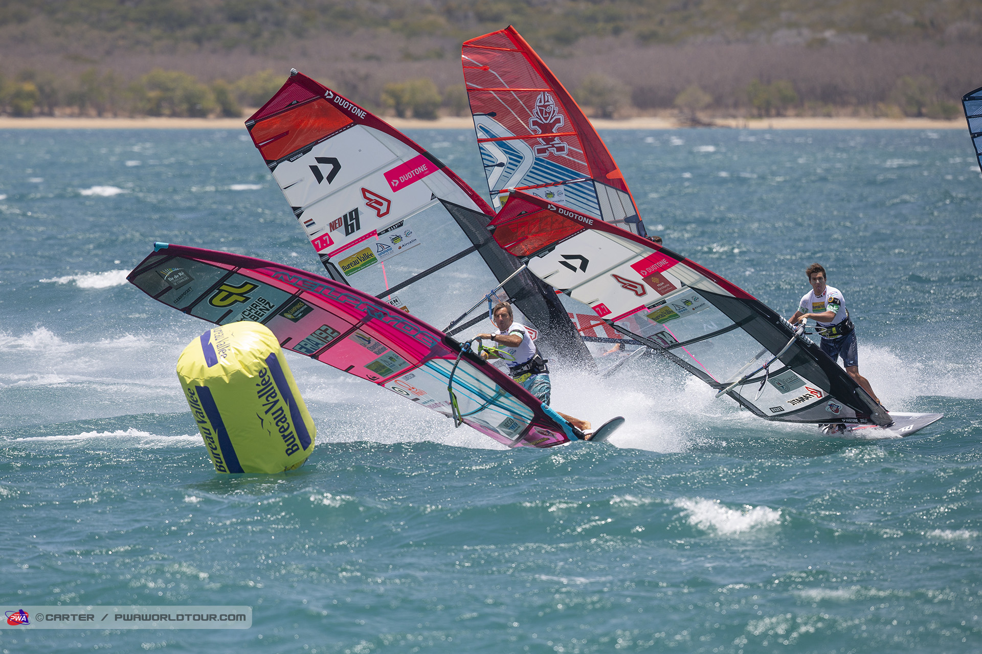 Albeau first at the mark