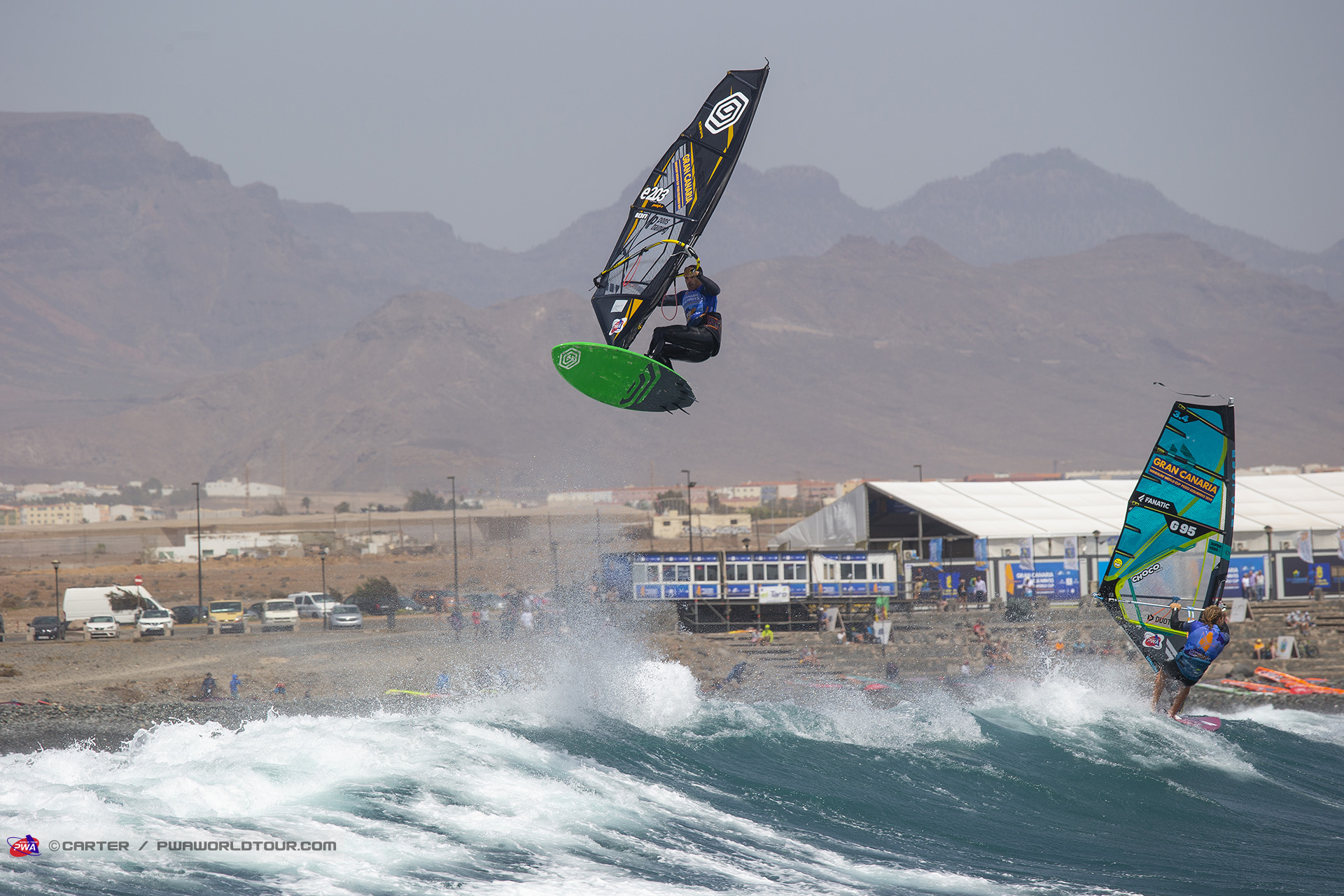 Josep Pons Goes big
