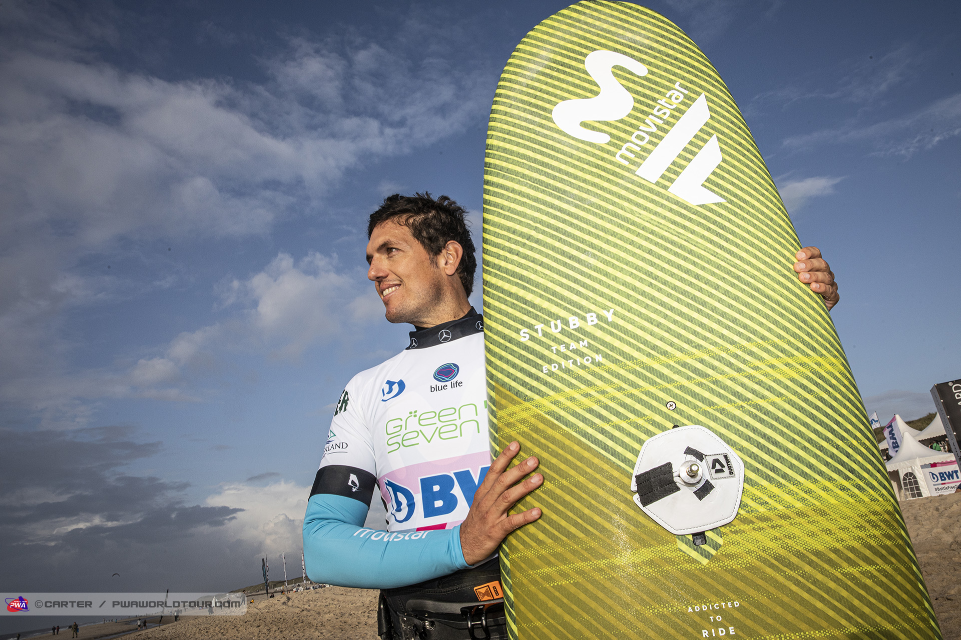 Victor Fernandez cruising