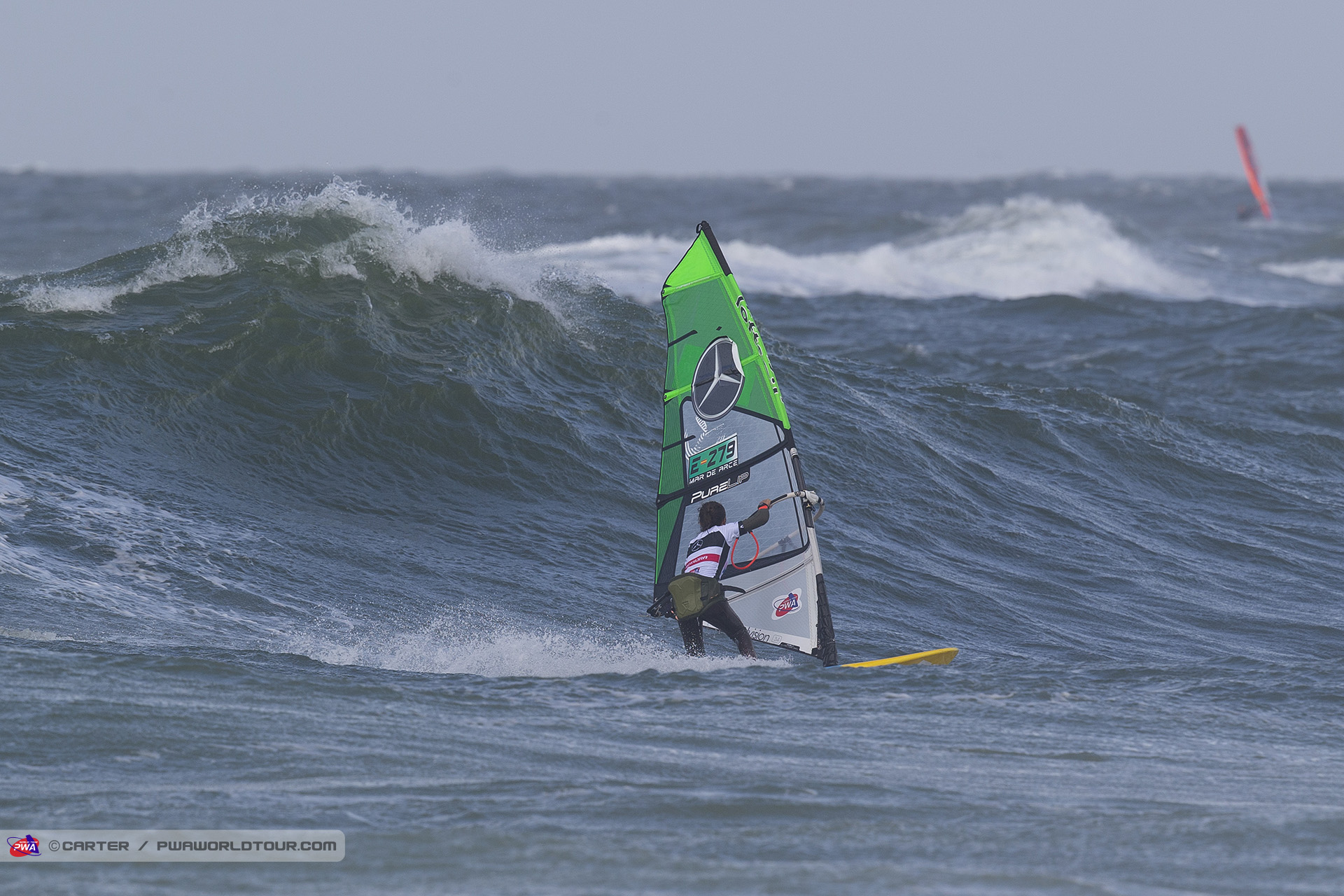 Bottom turn