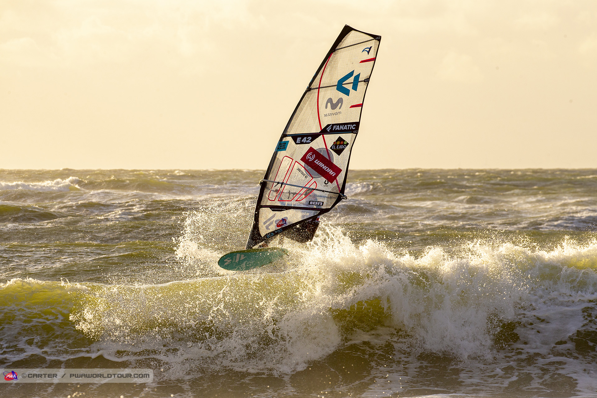 Clew first from Fernandez