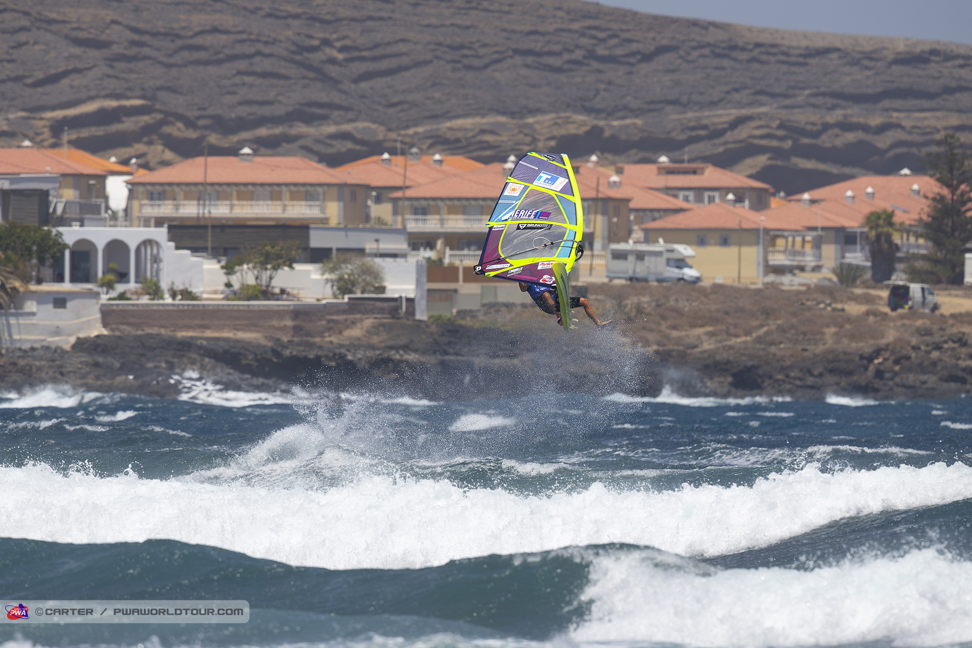 Campello one leg
