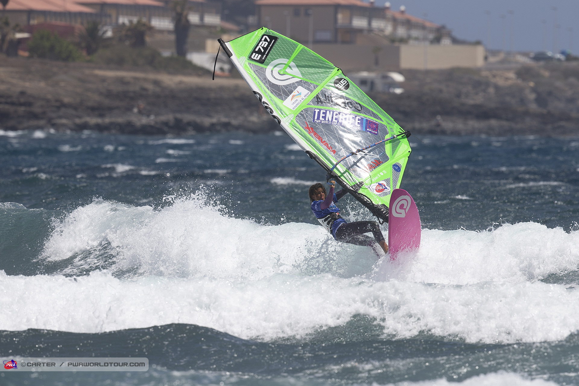 Maria Morales wave